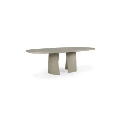 Canyon outdoor dining table