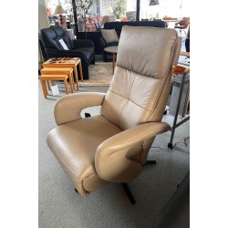 Hukla l�nestol med elektrisk nakkest�tte