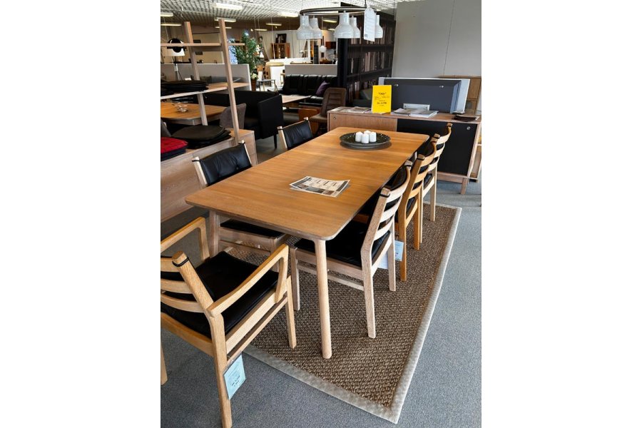 Spisebord NorD nr 2160 - Udstillingsmodel