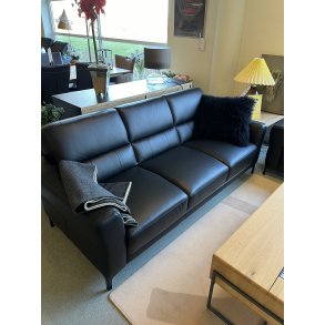 Natuzzi Sofa 3+2 Model C105