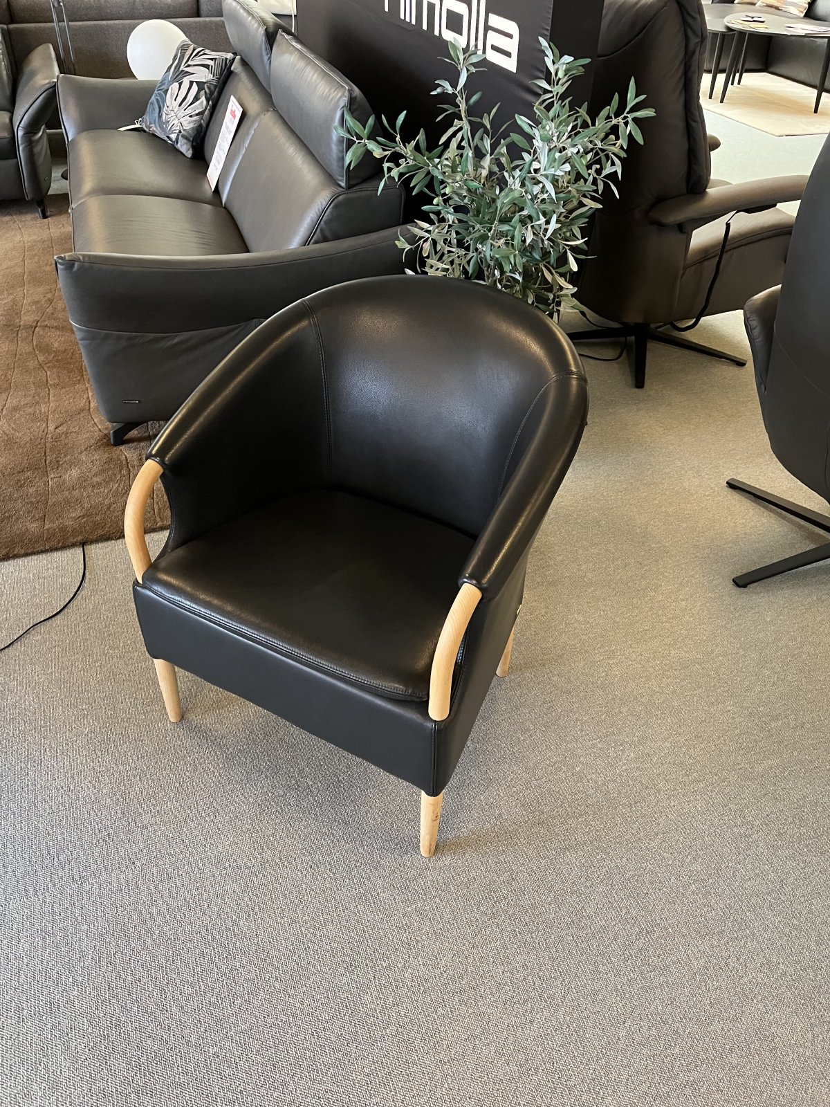 Nielaus Opus stol udstillingmodel - Udstillingsmodeller - Indbo Center