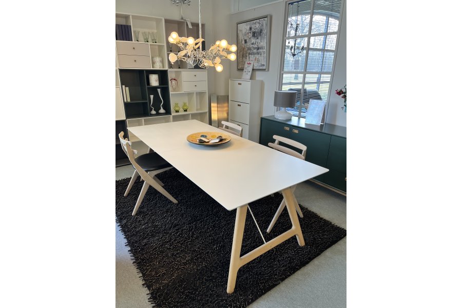 Spisebord T7