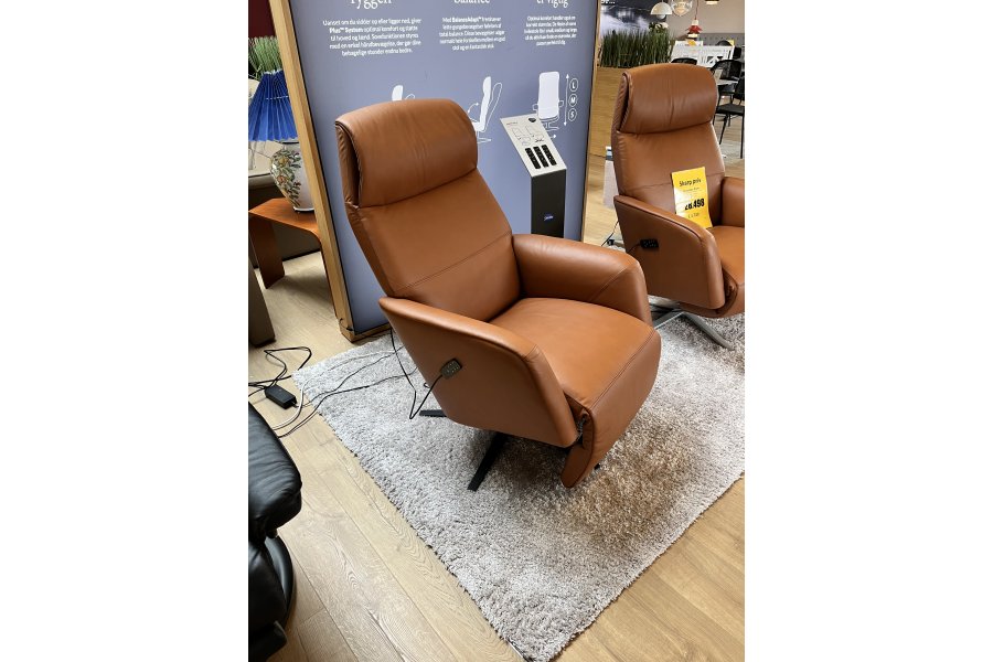 Stressless Scott Stol Str. M inkl. indbygget skammel - New Cognac