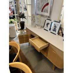 Pascal Sk�nk PA301 � Hvidolieret Eg &amp; Hvid Laminat