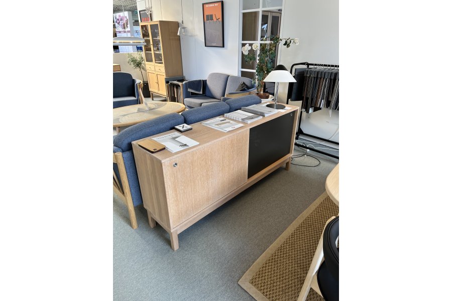  Sideboard Oslo - Eiche wei gelt &amp; Schiebetren in Anthrazit