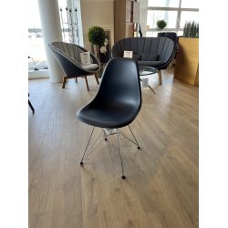 6 Eames DSR-stole i sort - ikonisk komfort og design