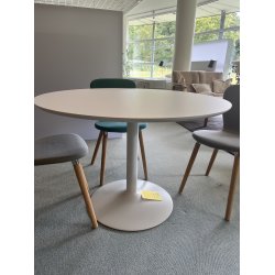 Tenzo Spisebord hvid- Udstillingsmodel