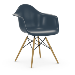 Eames DAW - stel i gylden ahorn