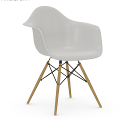 Eames DAW - stel i gylden ahorn